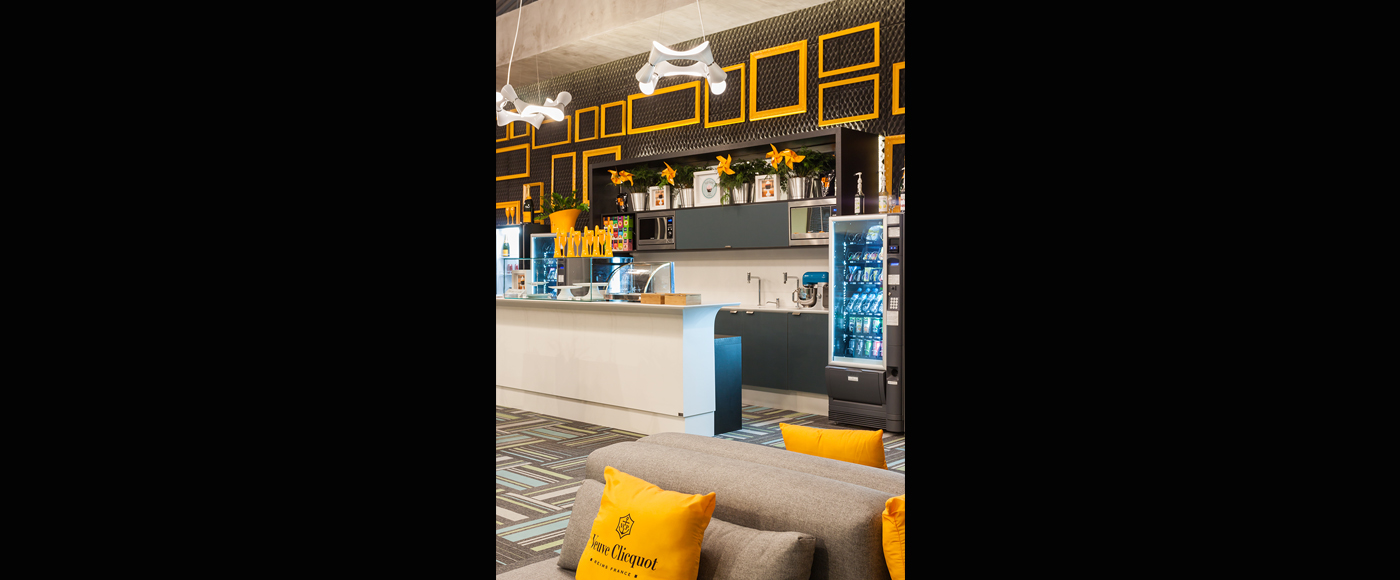 cafe veuve clicquot en